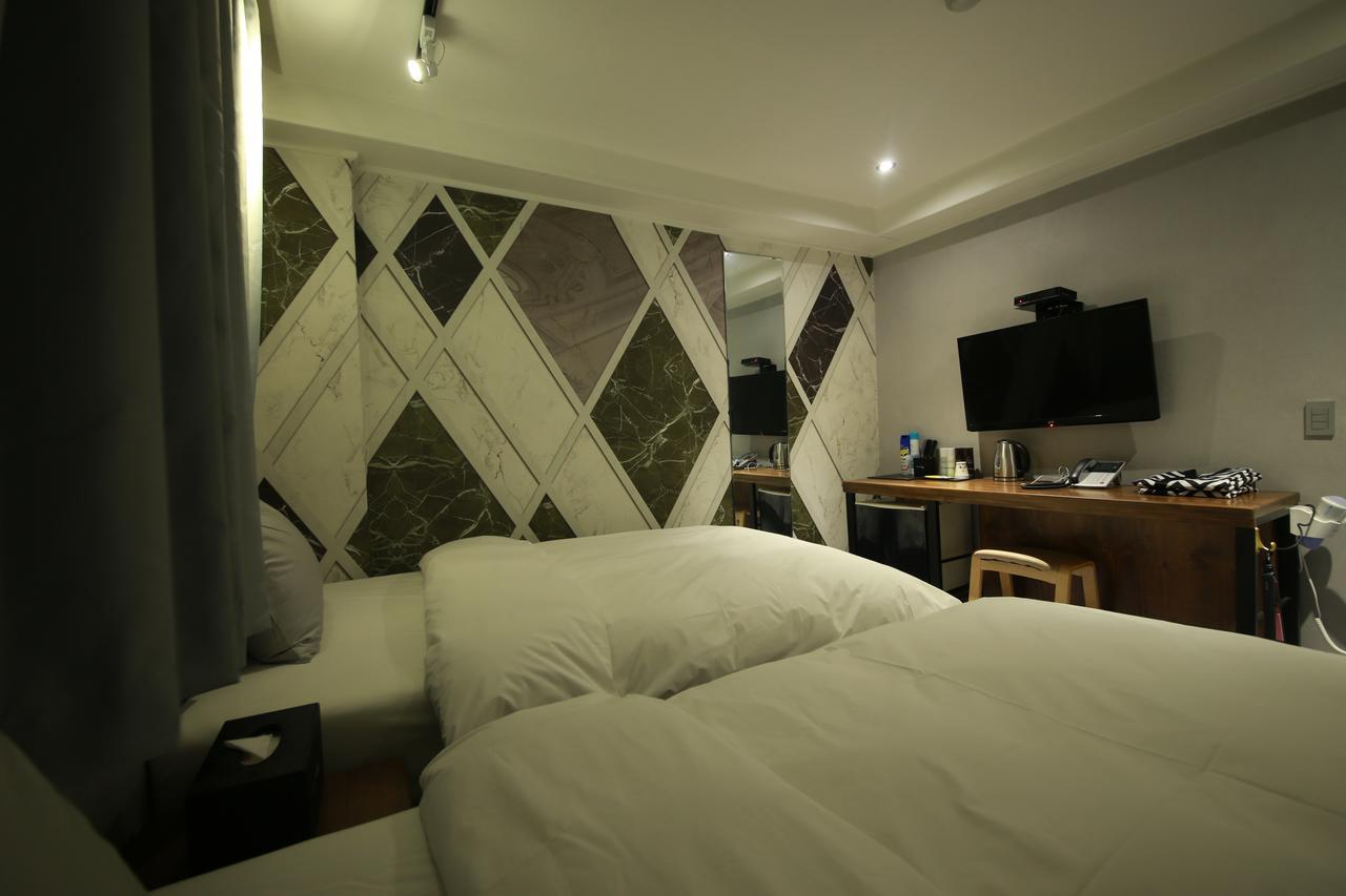 Hotel Blanc In Чхонджу Экстерьер фото